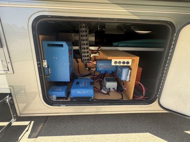 Victron inverter & lithium battery bank