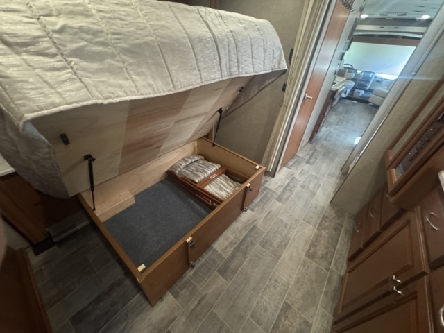 Bunk detail
